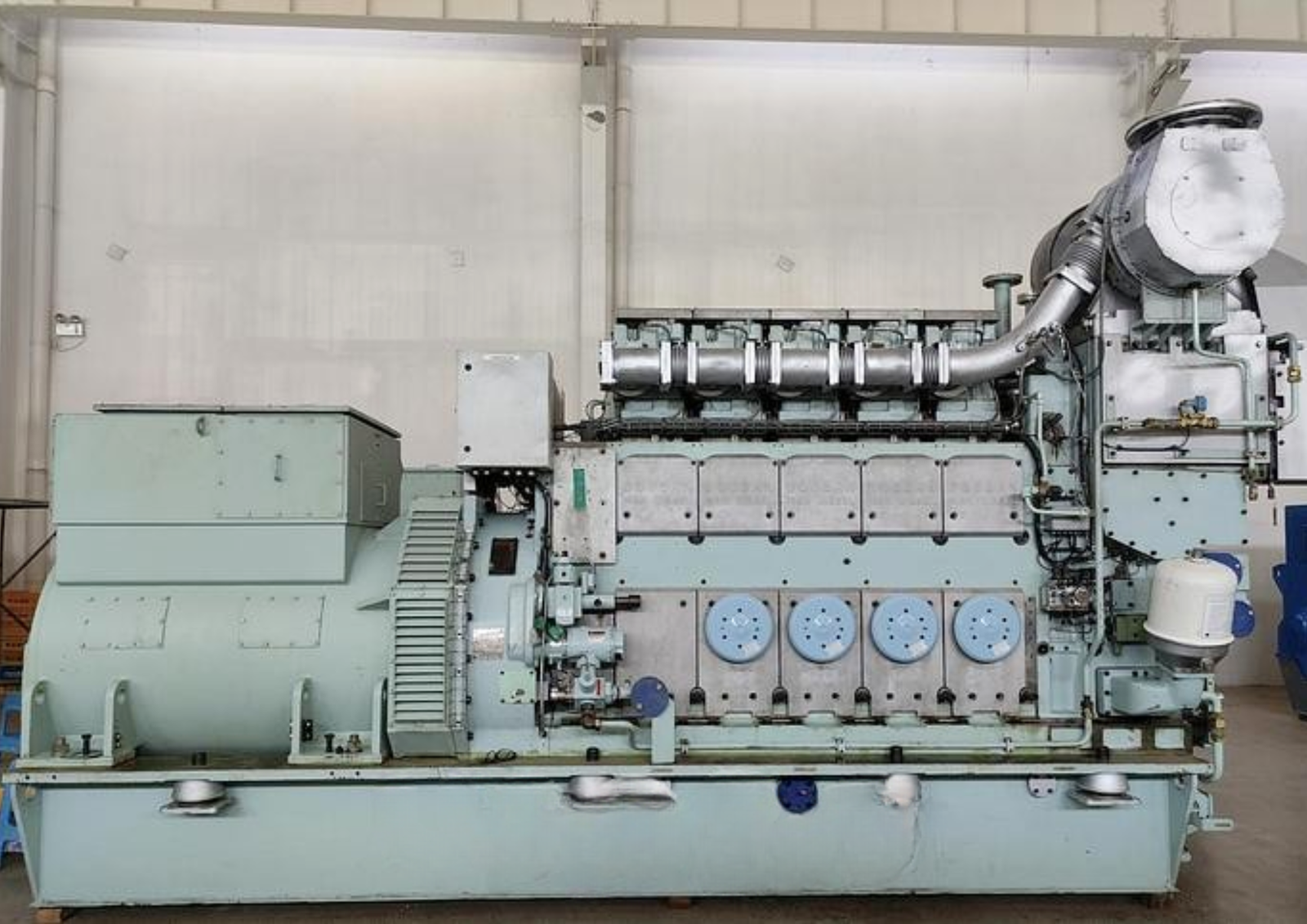 0.90 MW 2013 Used MAN 5L21/31 HFO Generator Set